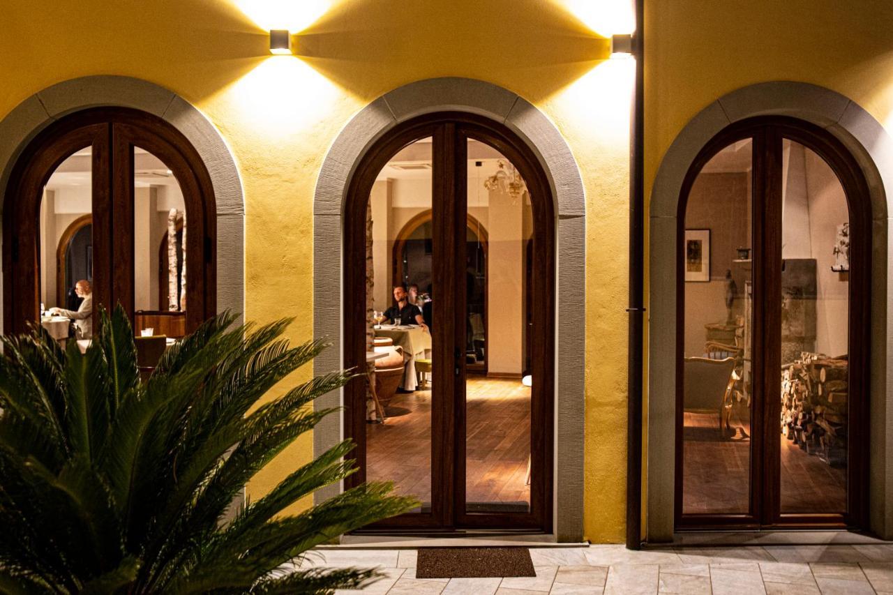 Borgo I Tre Baroni - Spa Suites & Resort Poppi Ngoại thất bức ảnh