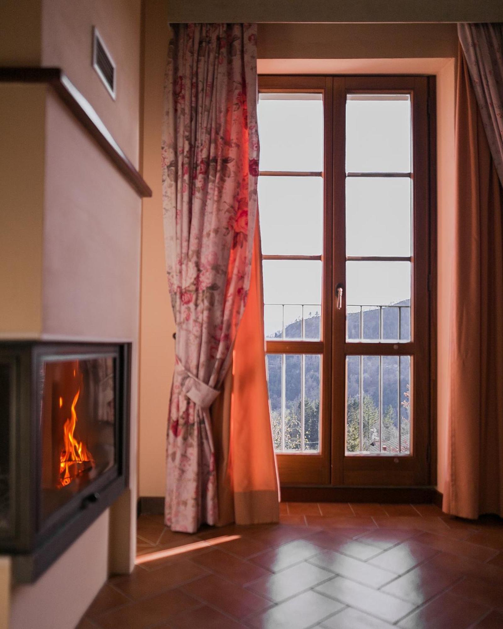 Borgo I Tre Baroni - Spa Suites & Resort Poppi Ngoại thất bức ảnh
