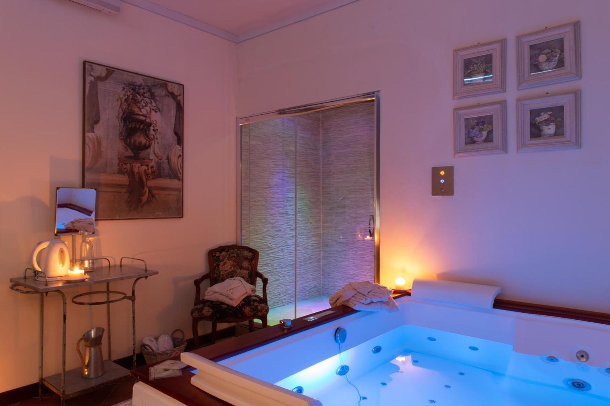 Borgo I Tre Baroni - Spa Suites & Resort Poppi Ngoại thất bức ảnh